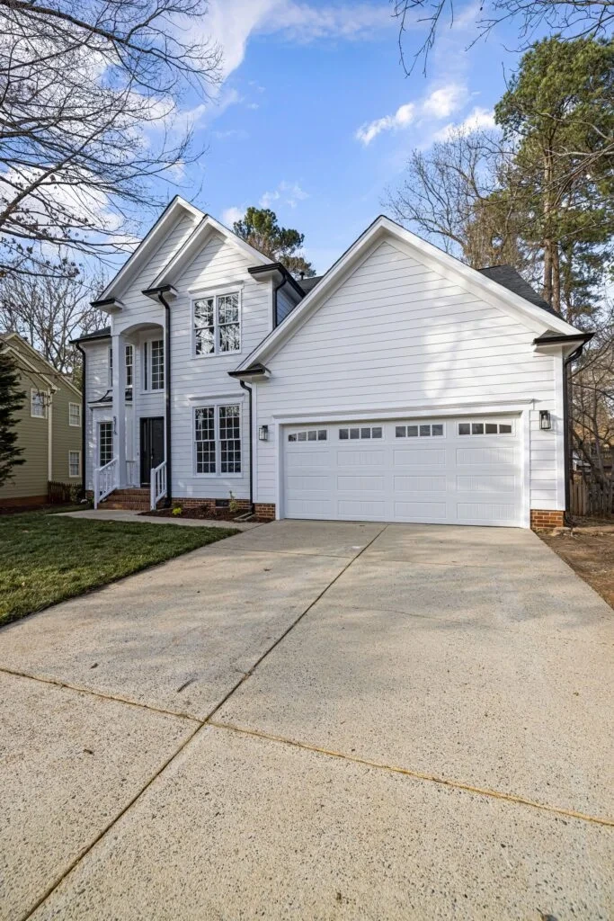 A house clean driveway infront of garage